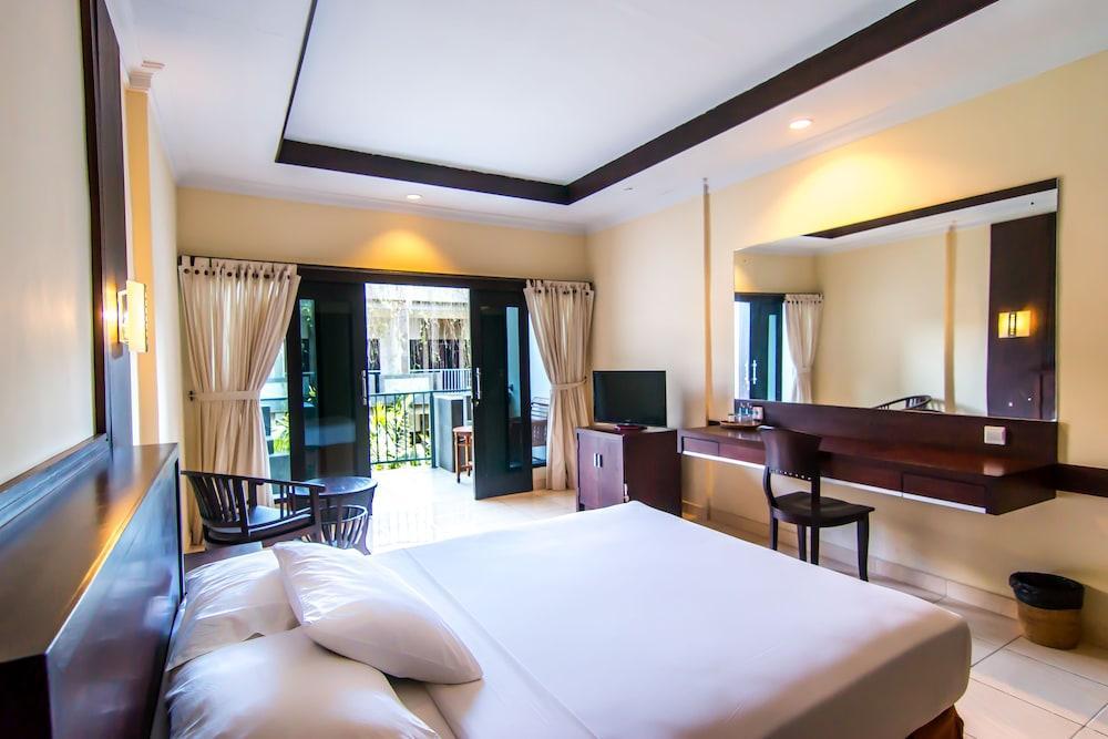 Champlung Mas Hotel Legian, Kuta Bagian luar foto